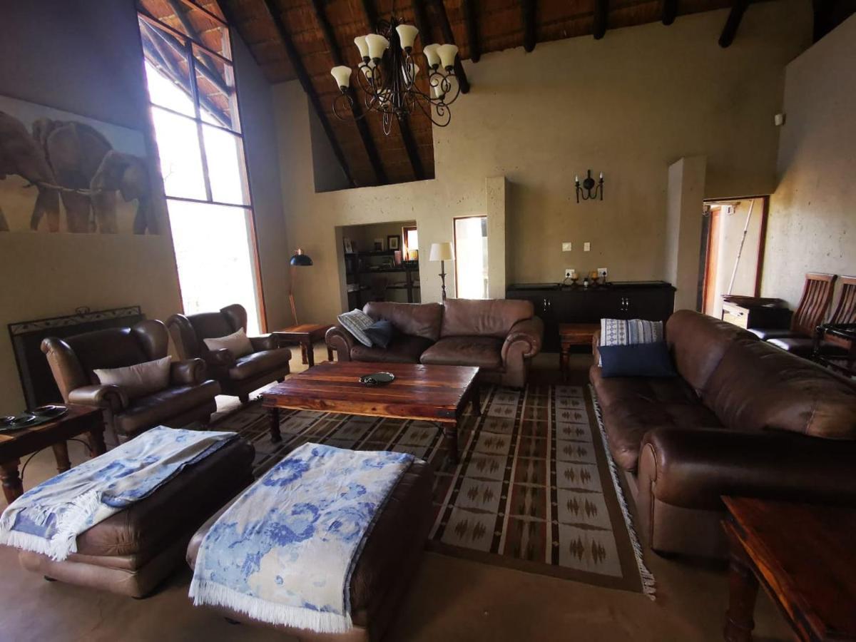 Kgorogoro Lodge Pilanesberg Exterior photo